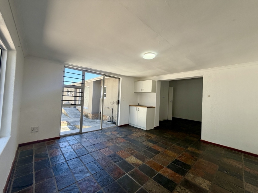 5 Bedroom Property for Sale in Duynefontein Western Cape